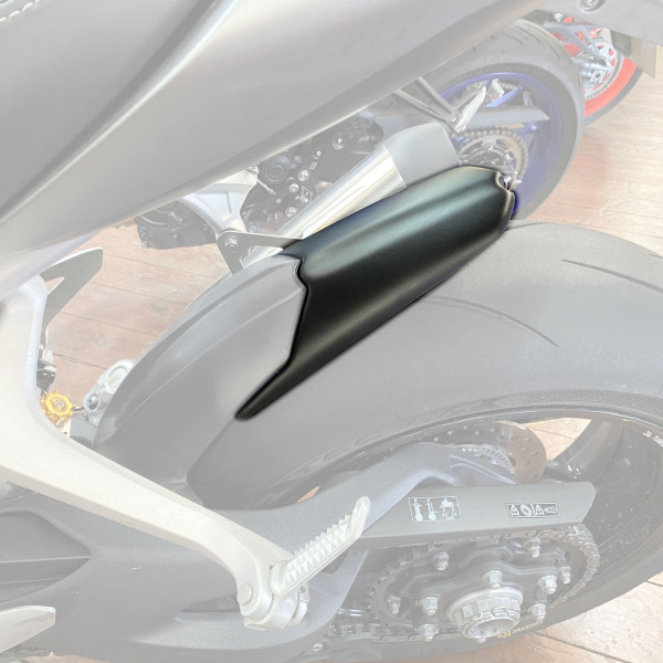 Pyramid Plastics Pyramid hugger extension | matte black | triumph speed triple 1200 rs 2021>current